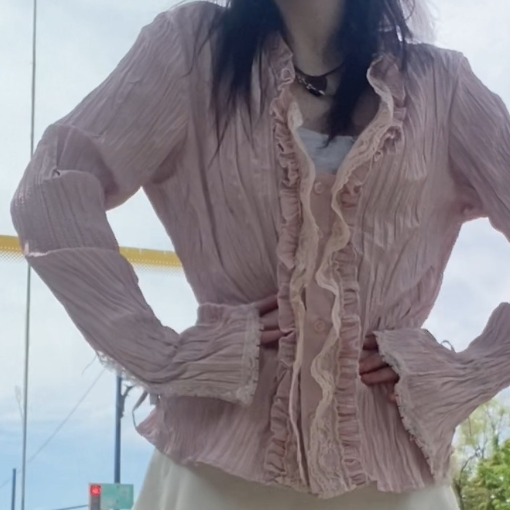 ONE OF A KIND VINTAGE RUFFLE SHIRT!!